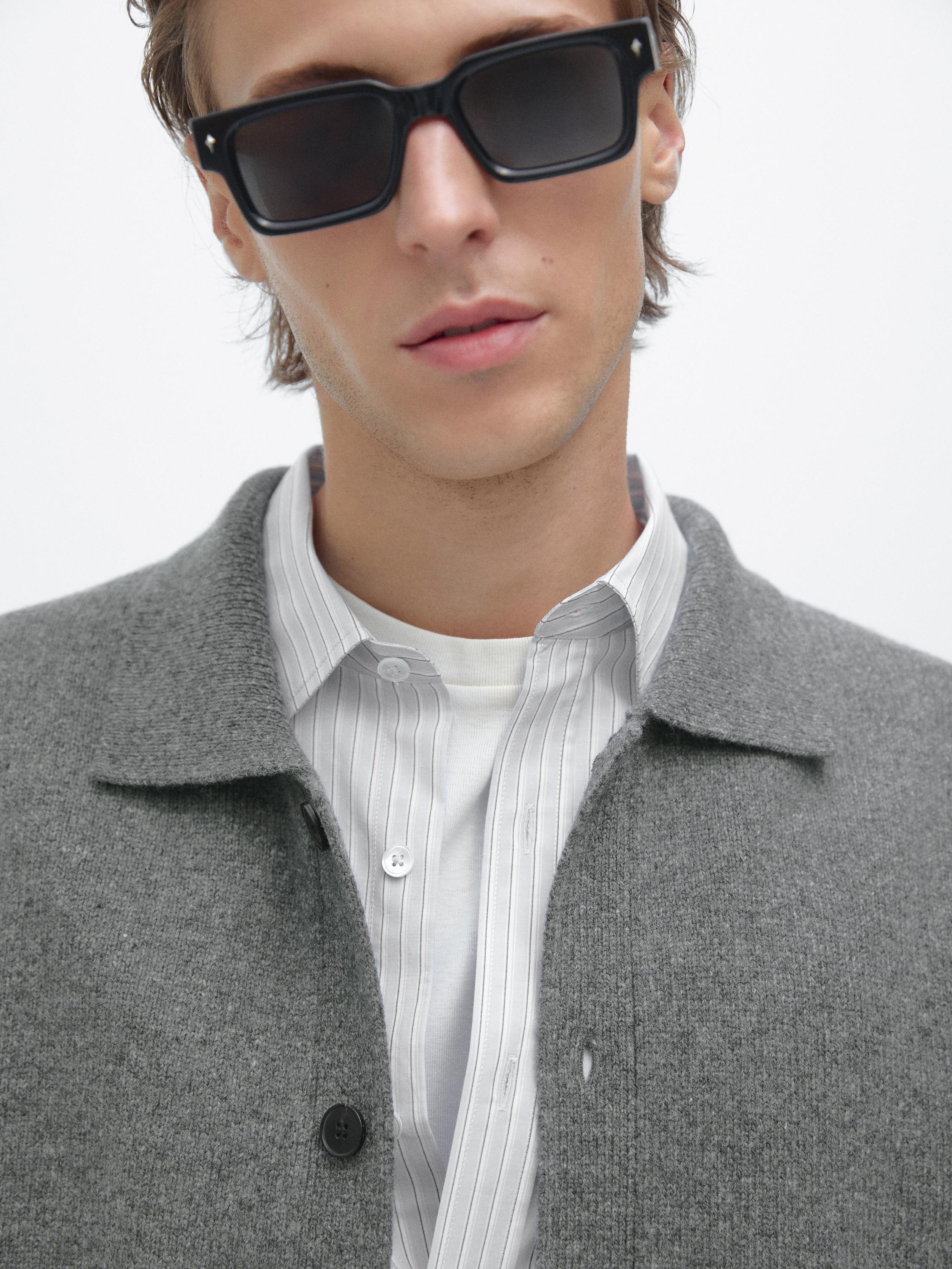 100% wool knit cardigan with polo collar